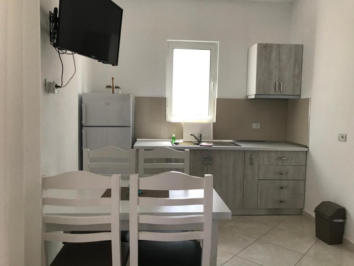 Hotel Citrus 2 Ksamil Buitenkant foto
