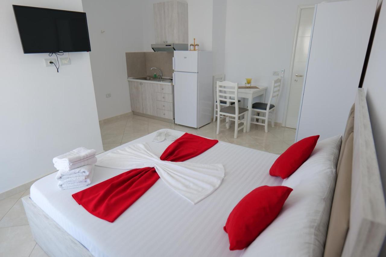 Hotel Citrus 2 Ksamil Buitenkant foto