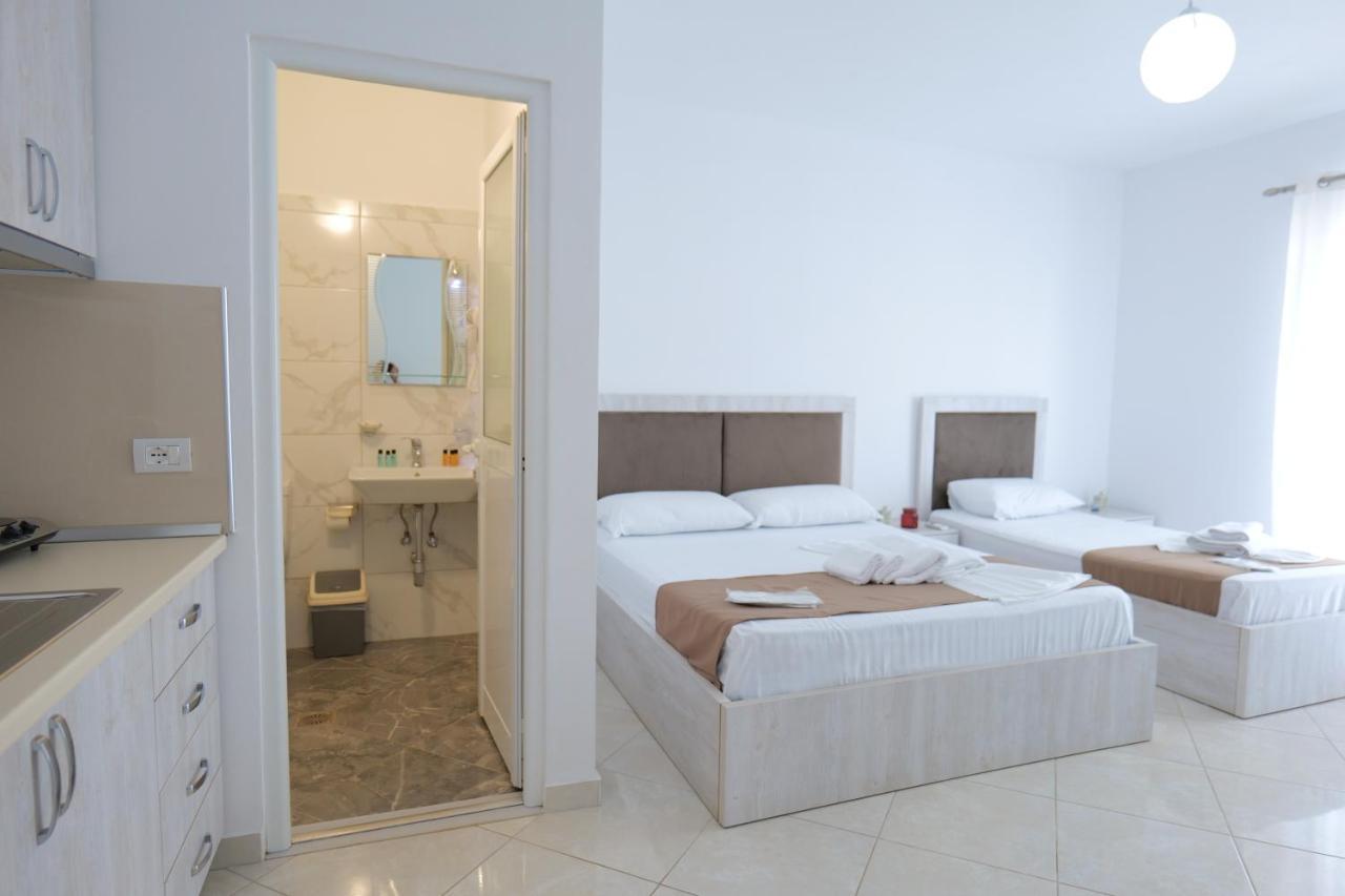 Hotel Citrus 2 Ksamil Buitenkant foto