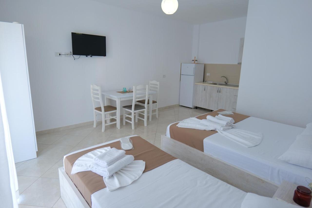 Hotel Citrus 2 Ksamil Buitenkant foto