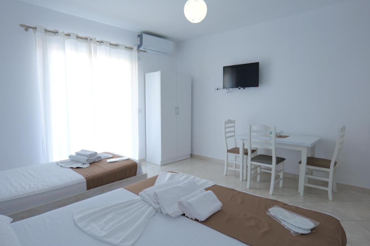 Hotel Citrus 2 Ksamil Buitenkant foto